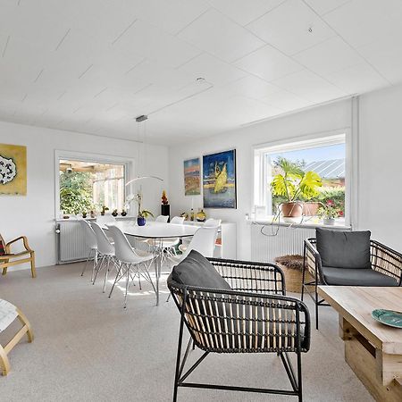 Logi I Hus Med Kunst Og Have Bed & Breakfast Vestervig Luaran gambar